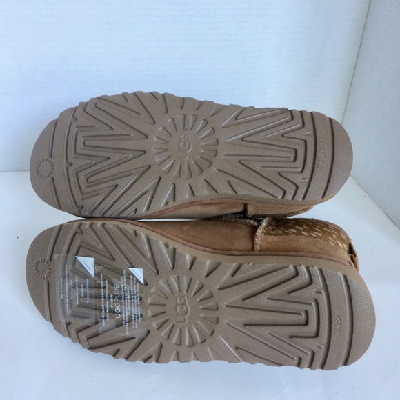 NIB !  UGG CLASSIC MINI IDYLLWILD BOOT - Picture 8 of 8